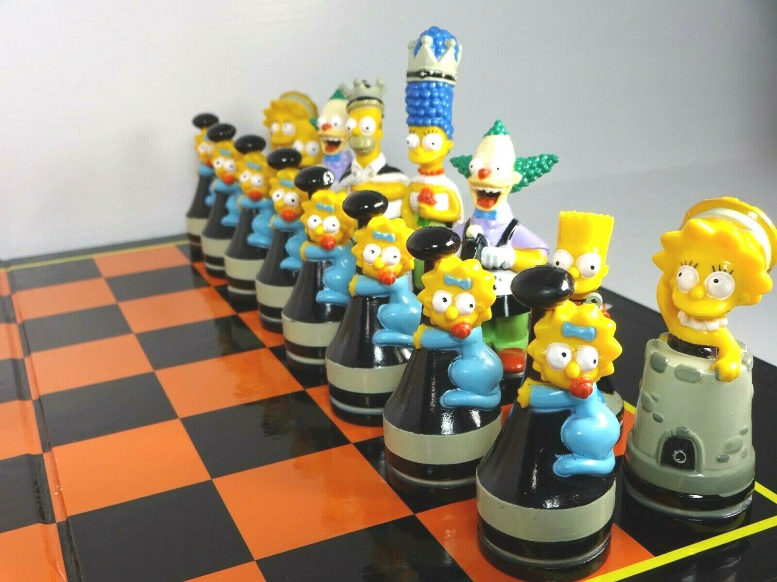 the simpsons chess set black pieces