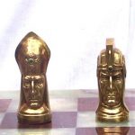 Gold And Silver Heads Chess Set2