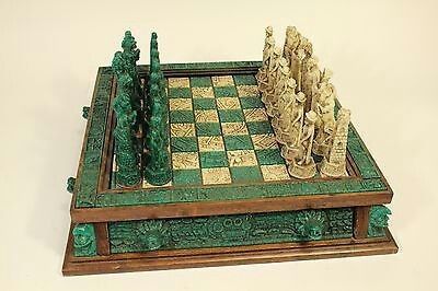 Aztecs versus Spanish Conquistadors Chess Set