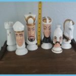 Duncan Medieval Porcelain Chess Pieces