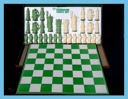 1960 Mandarin Chess Set
