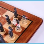 American War For Independence Chess Set