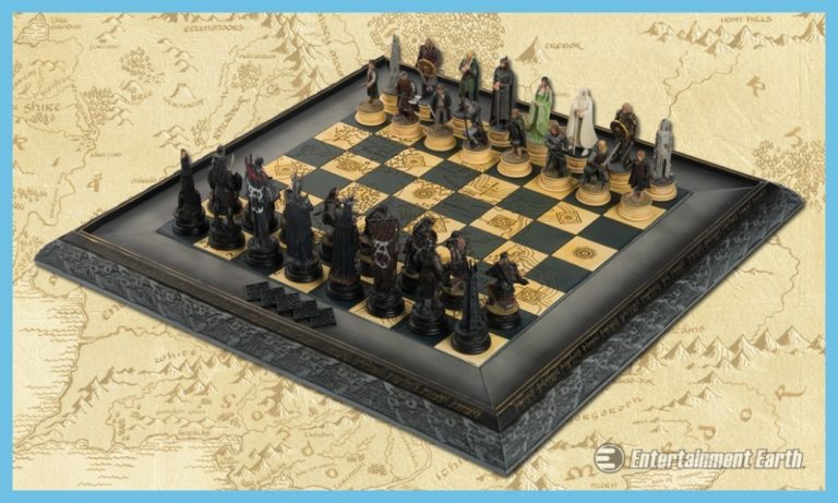 Eaglemoss Lotr Chess Set