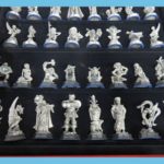 Dunbury Mint Chess Set