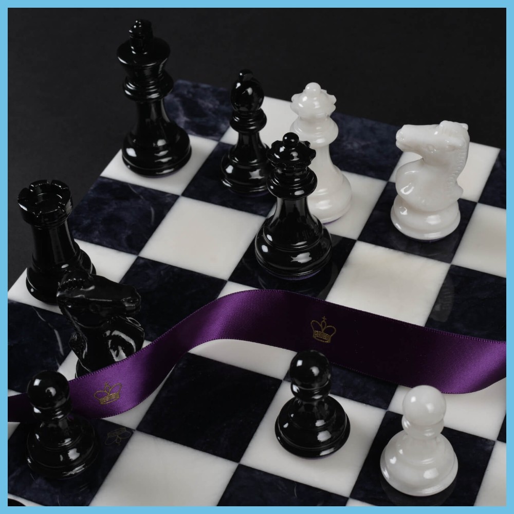 Black and White Gemstone Chess Set 5