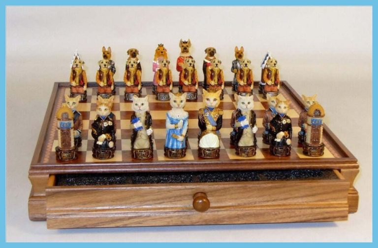 Cat Chess Set