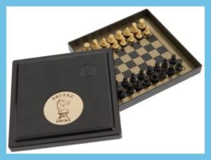 Drueke Gift Magnetic Chess Set
