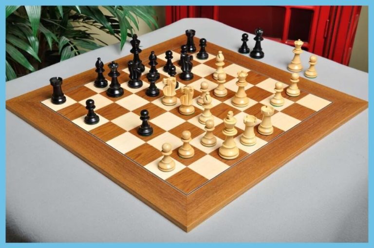 French Lardy Chess Set