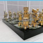 Italian Sculptural Frasier Chess Set 4