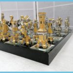 Italian Sculptural Frasier Chess Set 5
