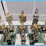 Italian Sculptural Frasier Chess Set 6