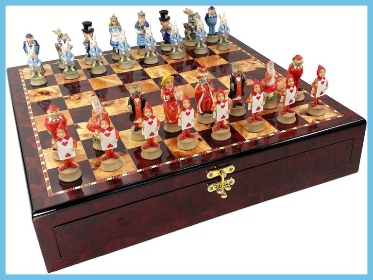 Studio Anne Carlton Alice In Wonderland Chess Set