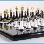Traditional Black And White Chess Pieces