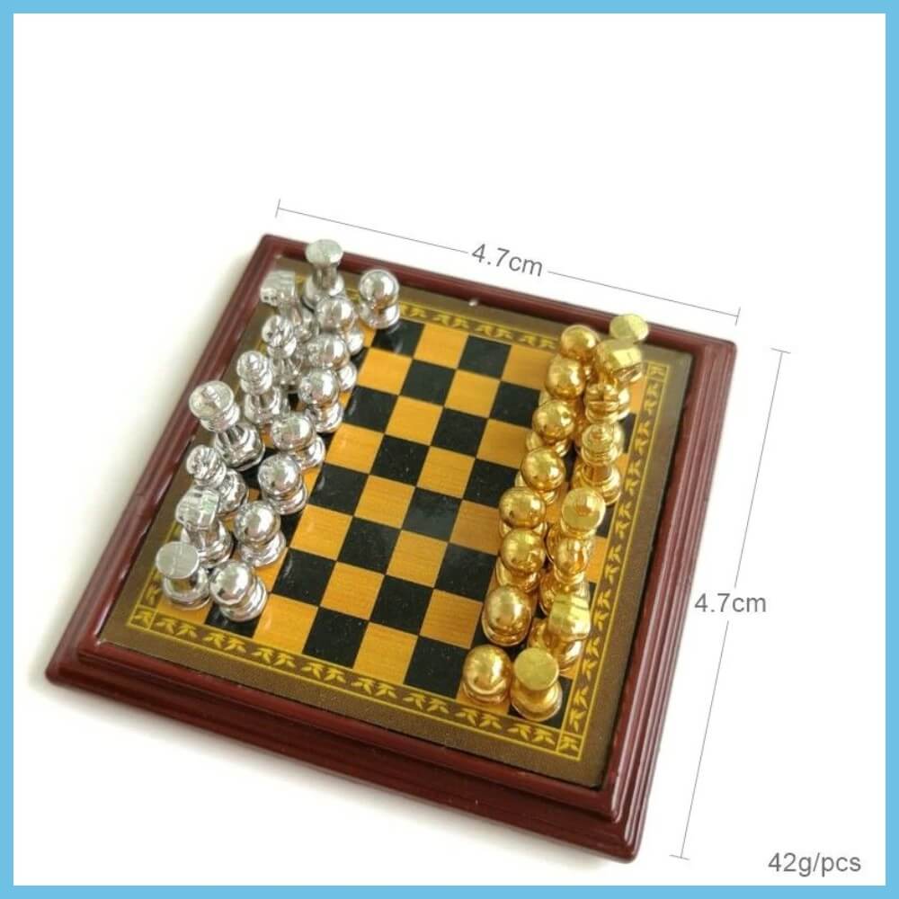 Very Small Chess Set 4