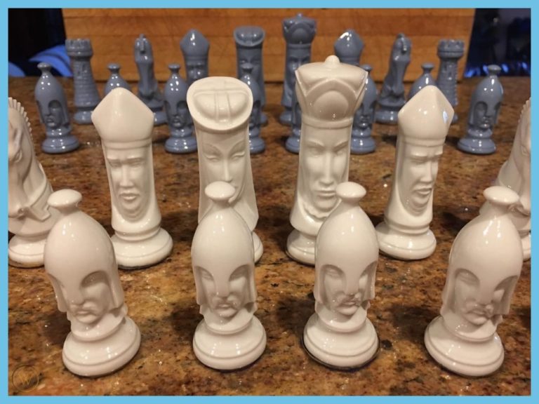 Vintage Duncan Chess Pieces