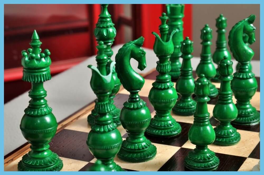 Oxford Luxury Bone Chess Pieces 3