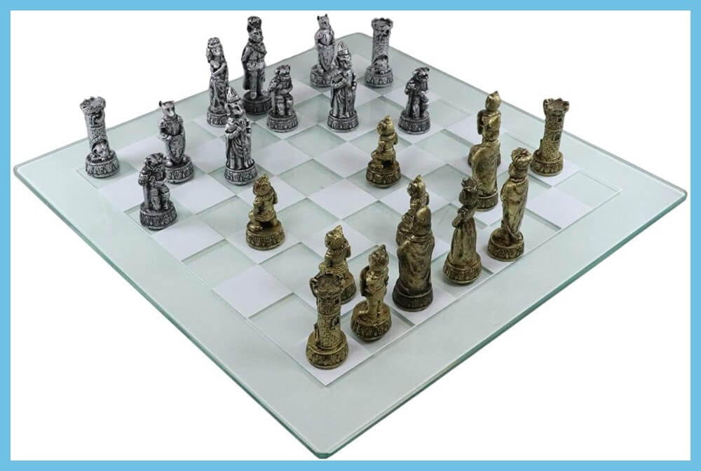 Cats Vs Dogs Frosted Glass Chess Set 1