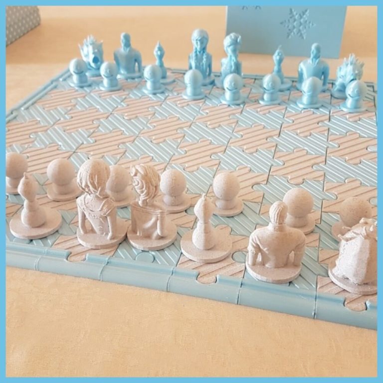 Disney Frozen Chess Set