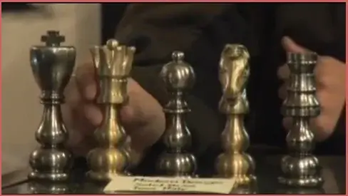 Italian Chess Set